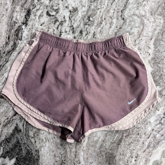 Nike Dri-Fit  Womens Running Activewear Shorts Size M Dusty‎ Pink - Picture 1 of 7